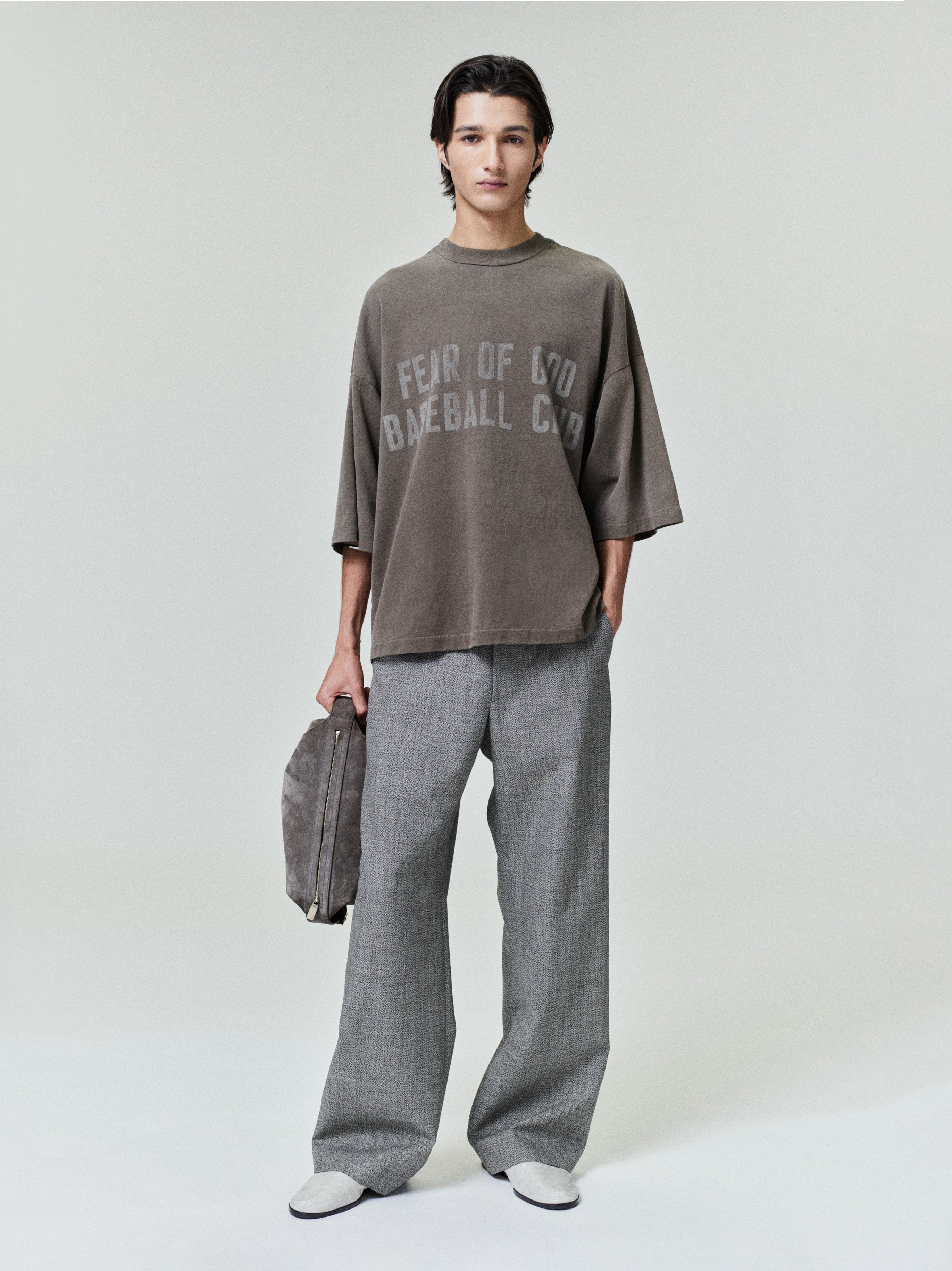 men’s casual flat front mouliné wool pants in light gray with side seam and back waistband pockets