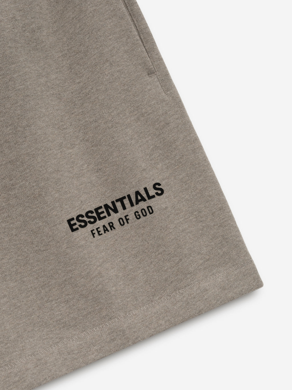 Essentials SS25 Classic Short