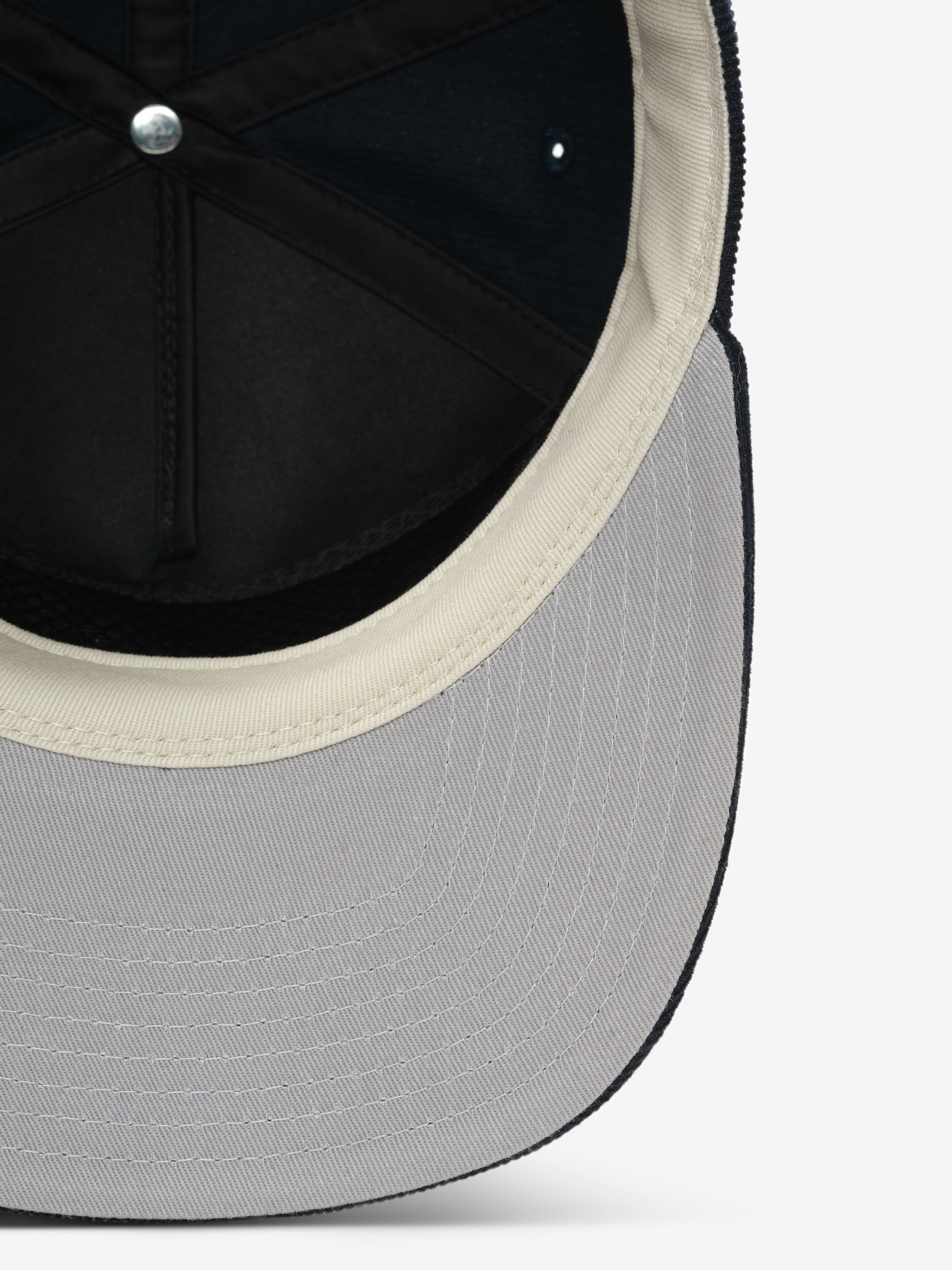New Era 19TWENTY Essentials Yankees Snapback Cap
