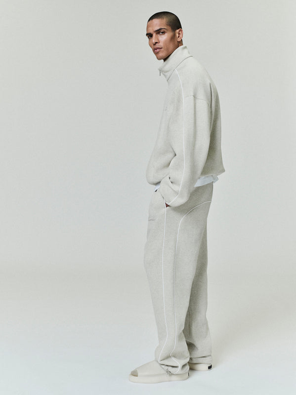 Relaxed Fleece Sweatpant With Piping