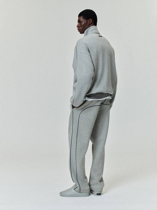 Relaxed Fleece Sweatpant With Piping