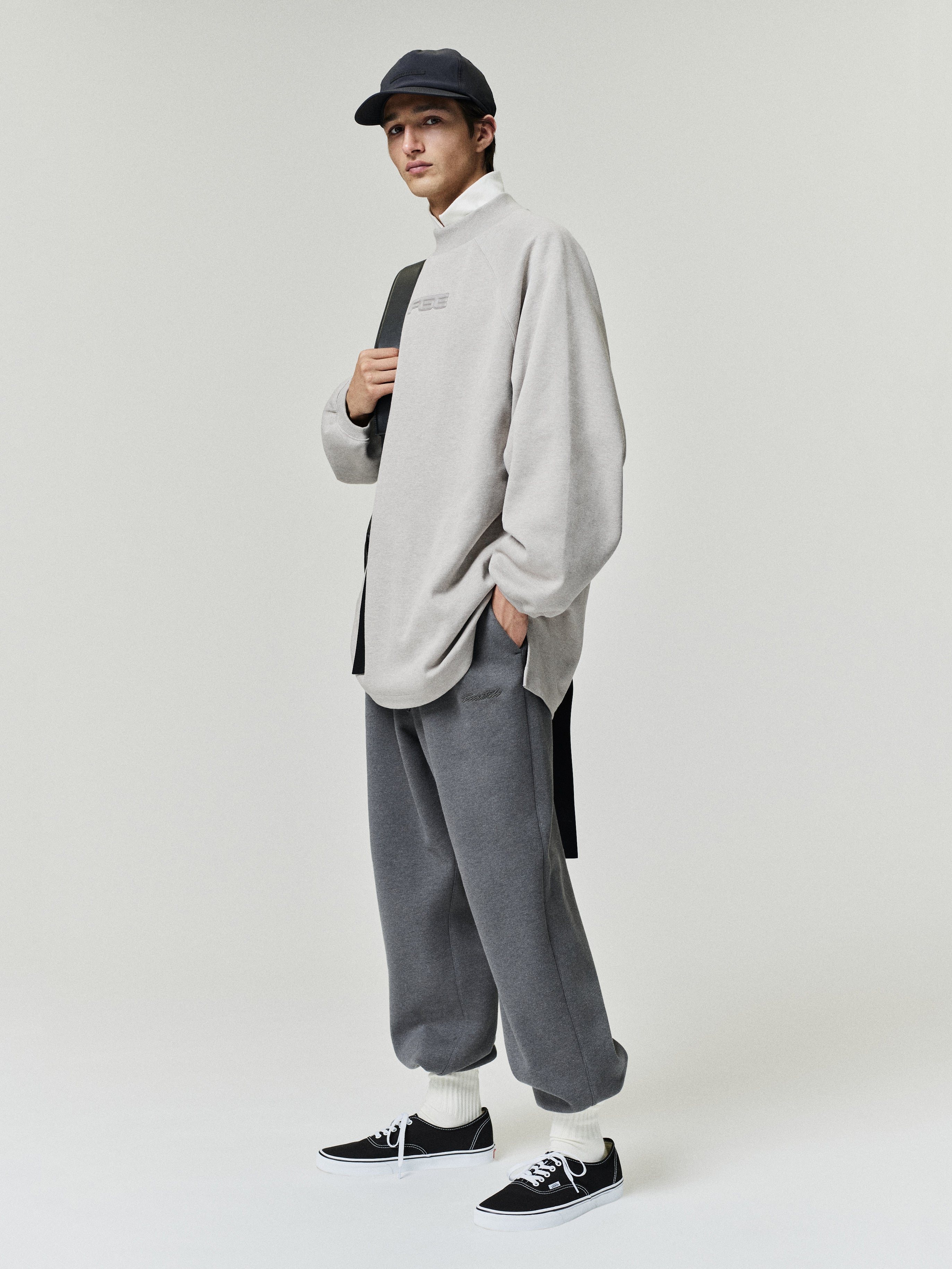 Pique 90s Relaxed Mockneck Raglan LS Tee – Fear of God