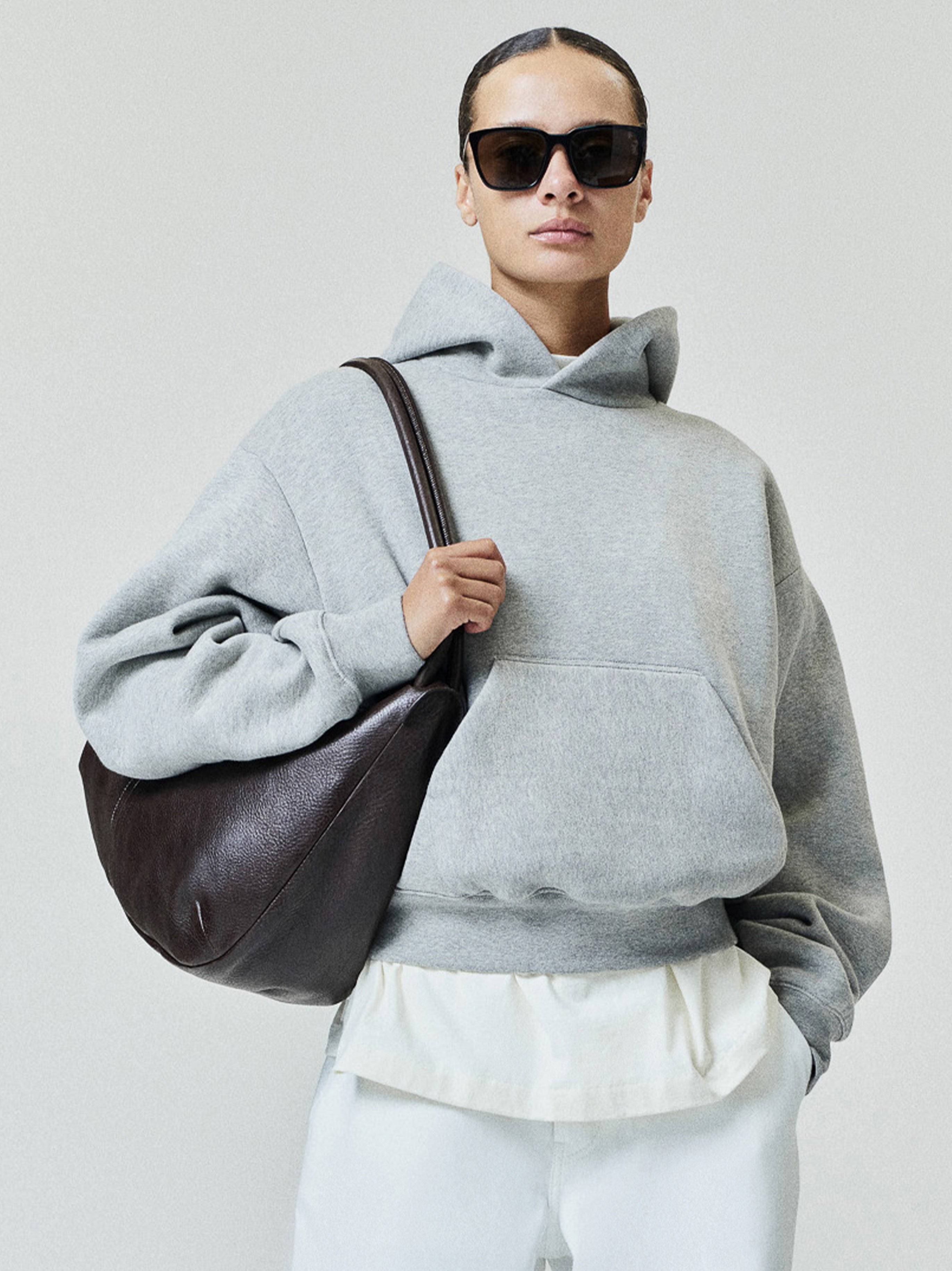 Womens Essentials FW26 Classic Hoodie