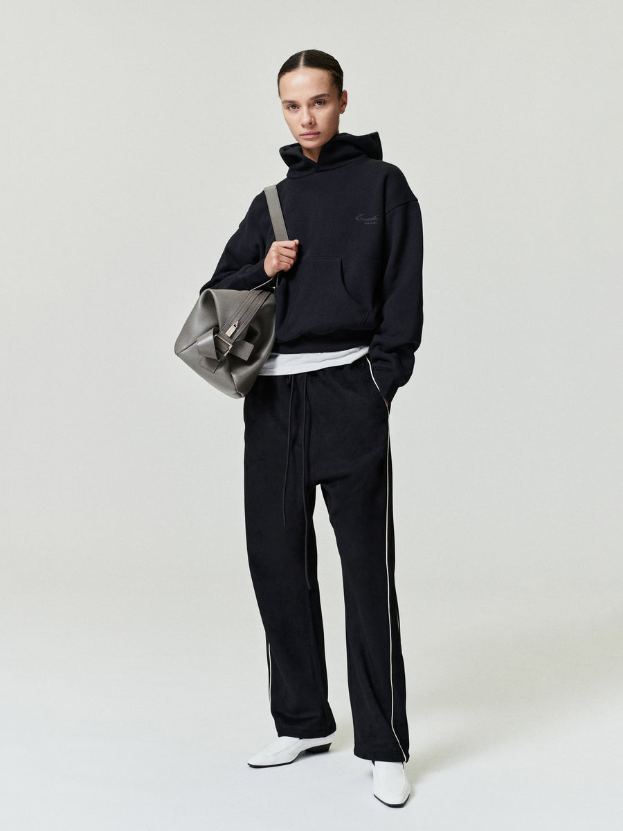 Womens Suede Fleece Signature Relaxed Pant Vintage Black / XS view 1