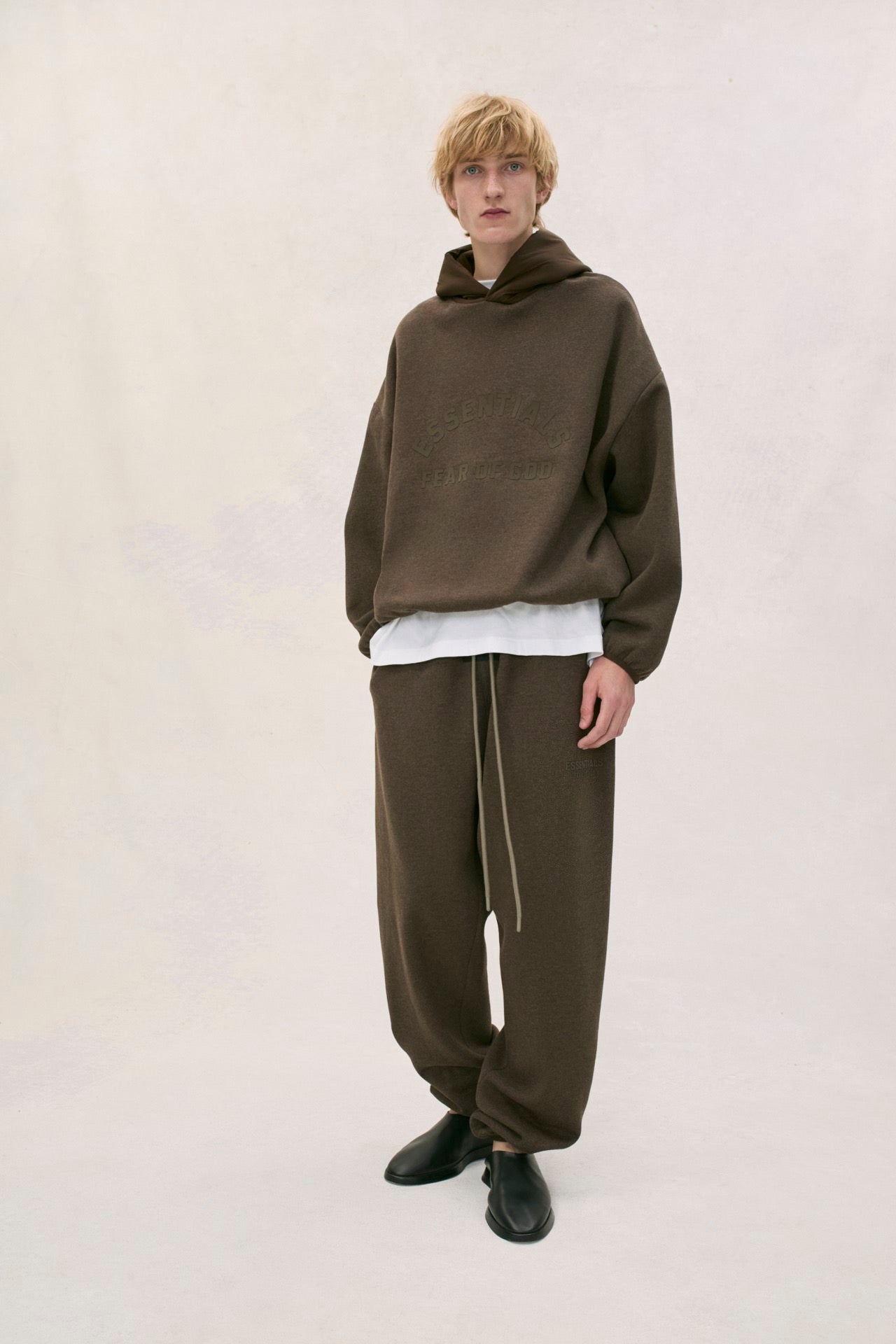 Fear of God Essentials Women#39;s Relaxed Trouser Wood