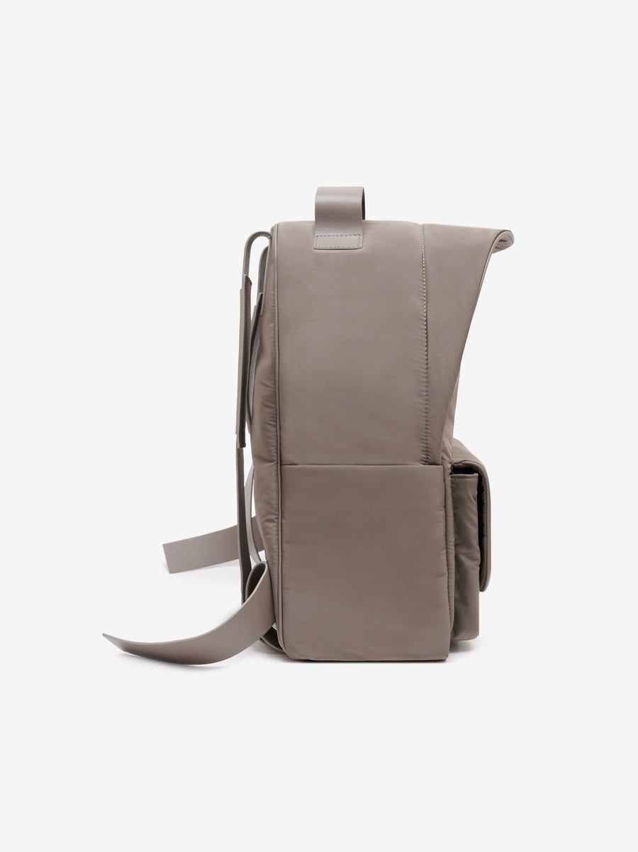 SEVENTH COLLECTION The Backpack in Taupe | Fear of God